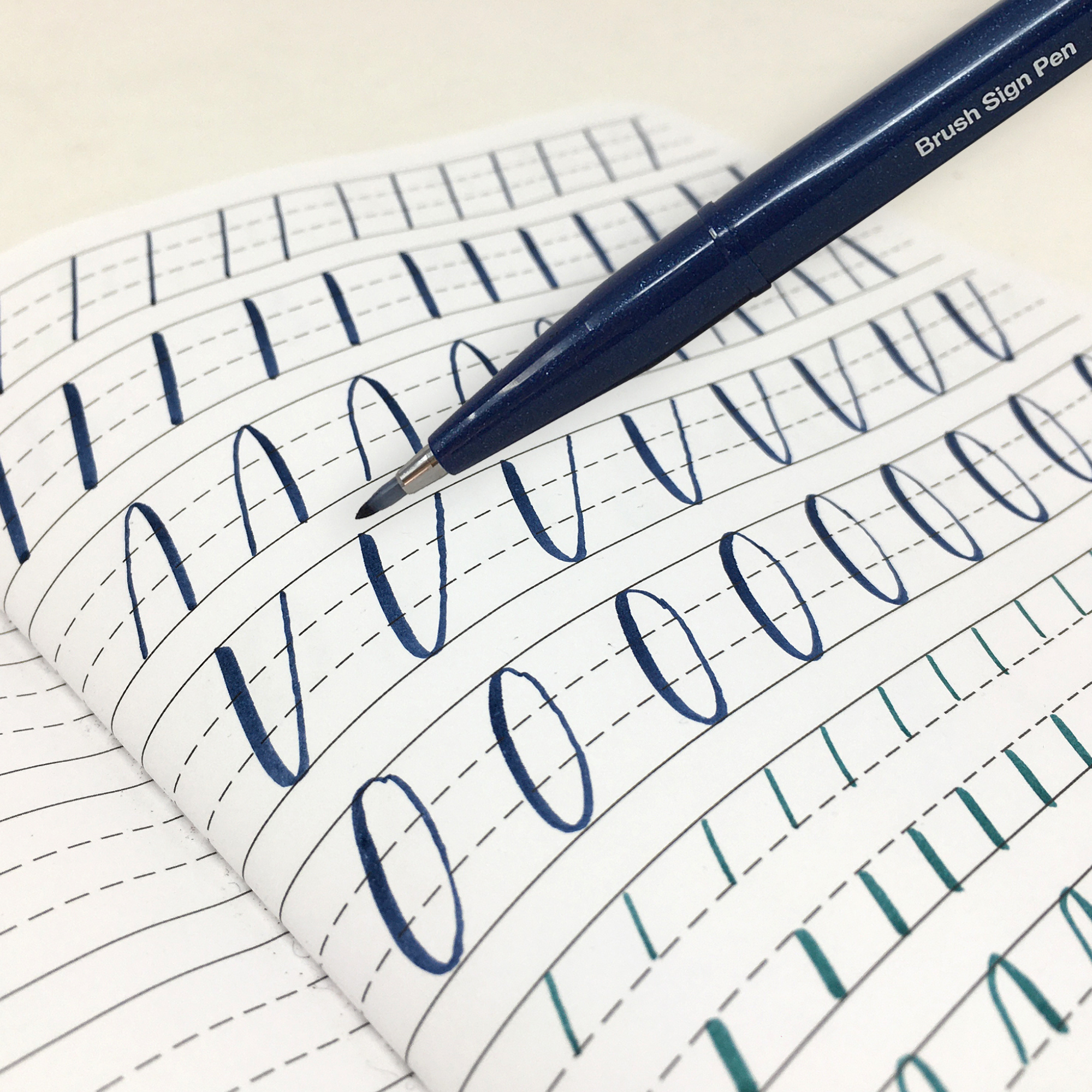 Libreta Morada Lettering Caligrafía